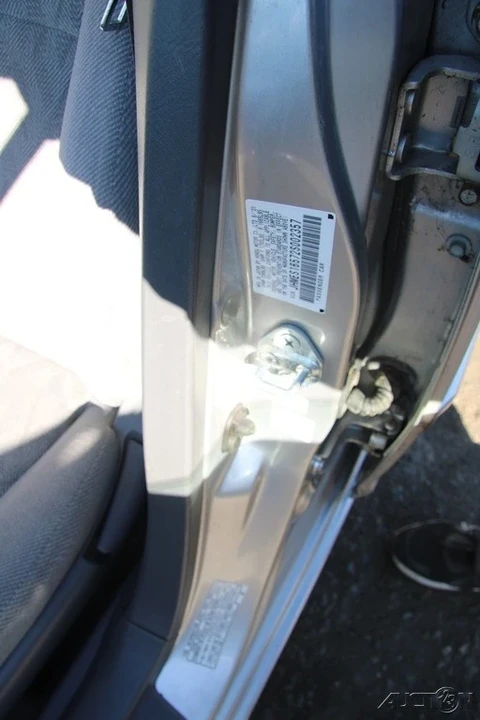 2002 Honda Civic 7th Gen - Image 10 of 21