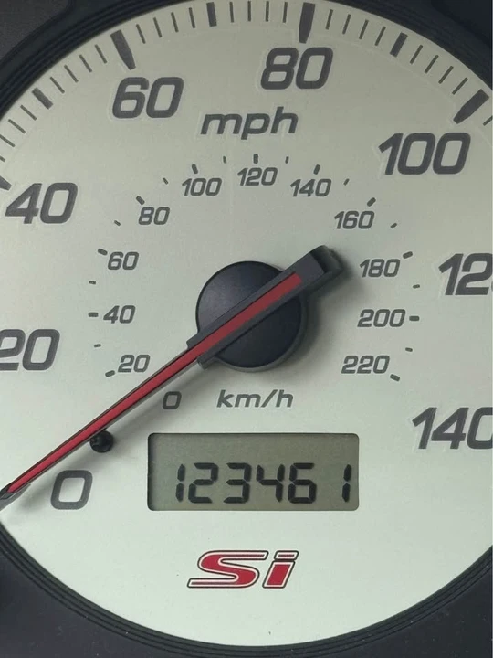 2002 Honda EP3 Civic Si - Image 7 of 8