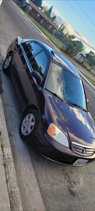 2002 Honda Civic 7th Gen - Image 2 of 7