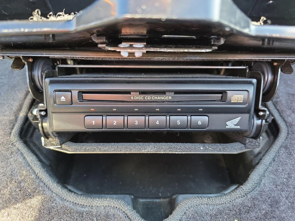 2002 Honda Gold Wing - Image 4 of 29