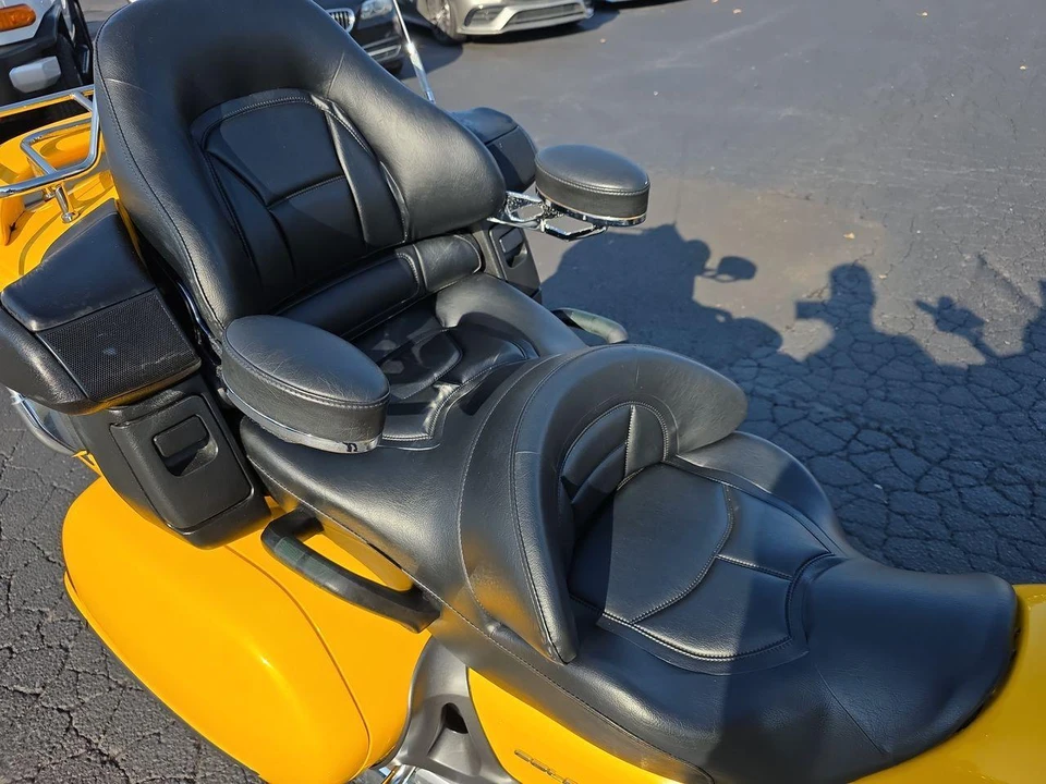 2002 Honda Gold Wing - Image 3 of 29