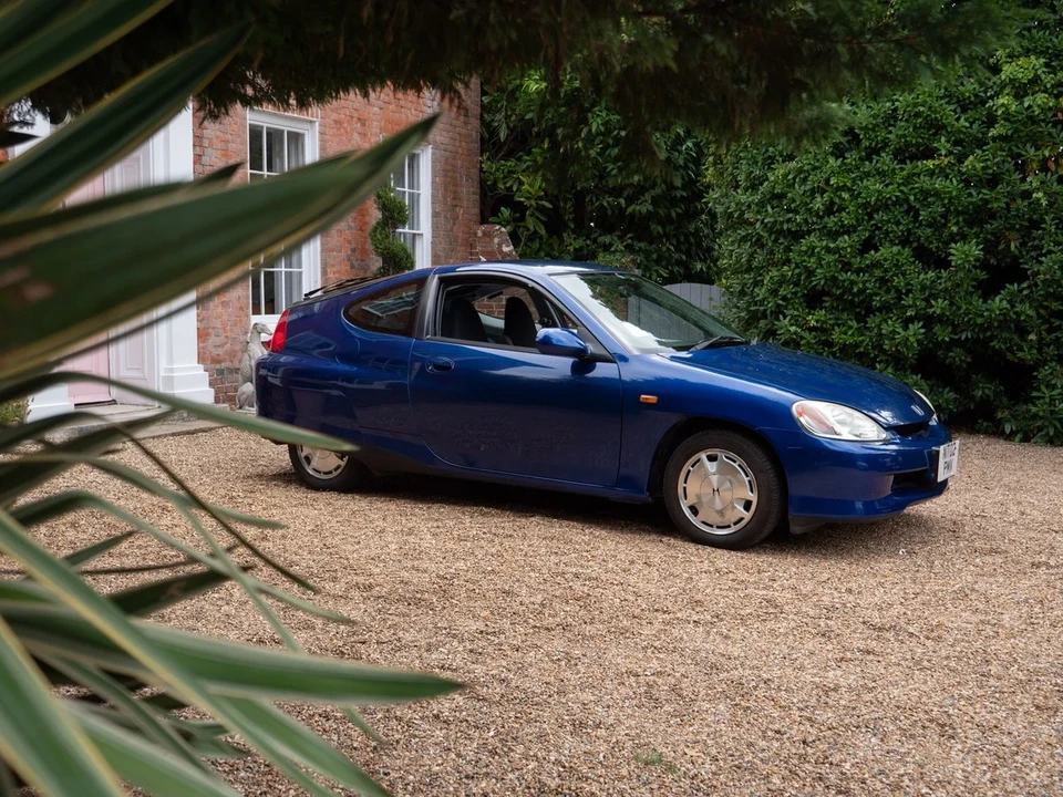 2002 Honda Insight 1st Gen - Image 16 of 31