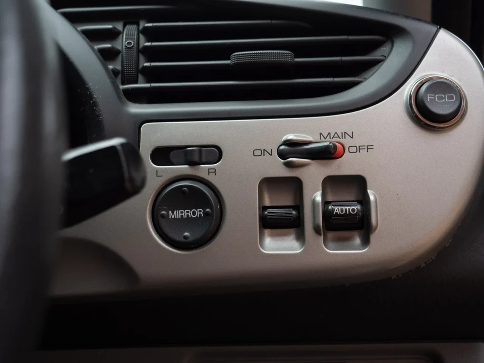 2002 Honda Insight 1st Gen - Image 28 of 31