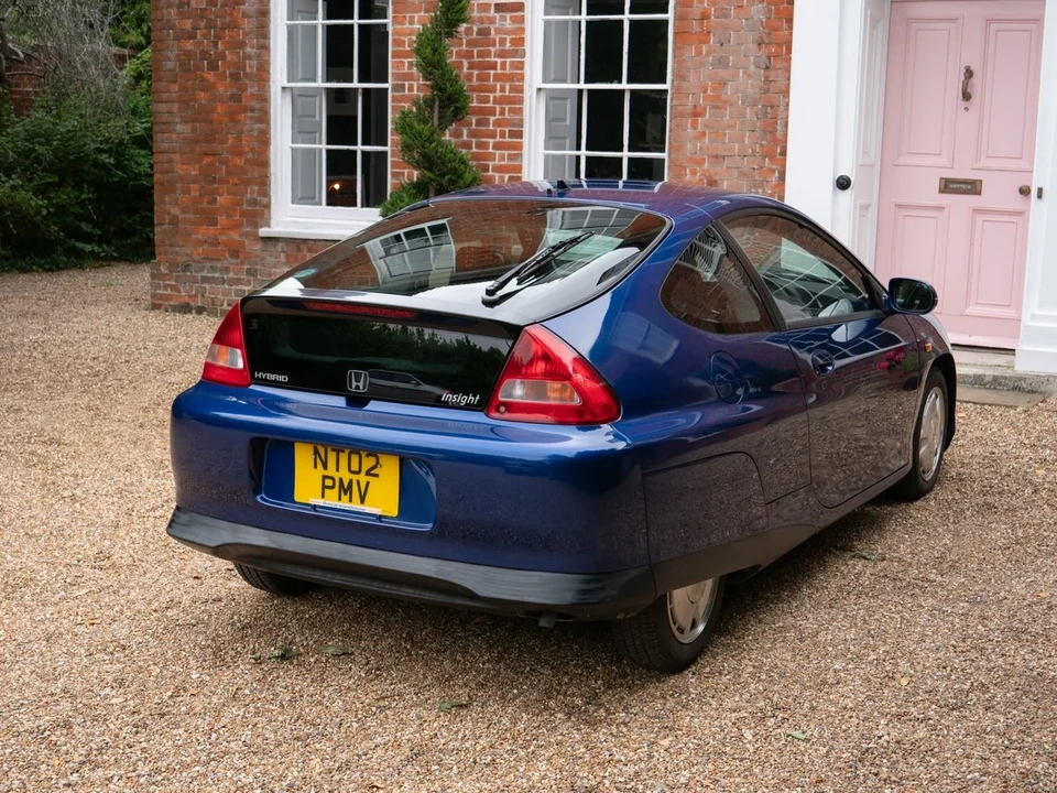 2002 Honda Insight 1st Gen - Image 14 of 31