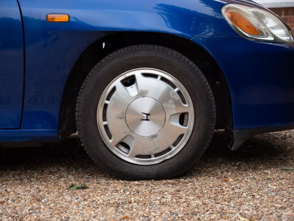 2002 Honda Insight 1st Gen - Image 17 of 31