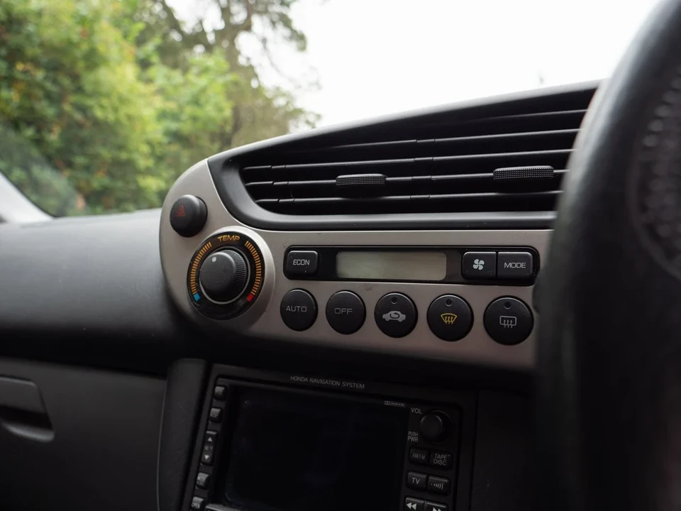 2002 Honda Insight 1st Gen - Image 24 of 31