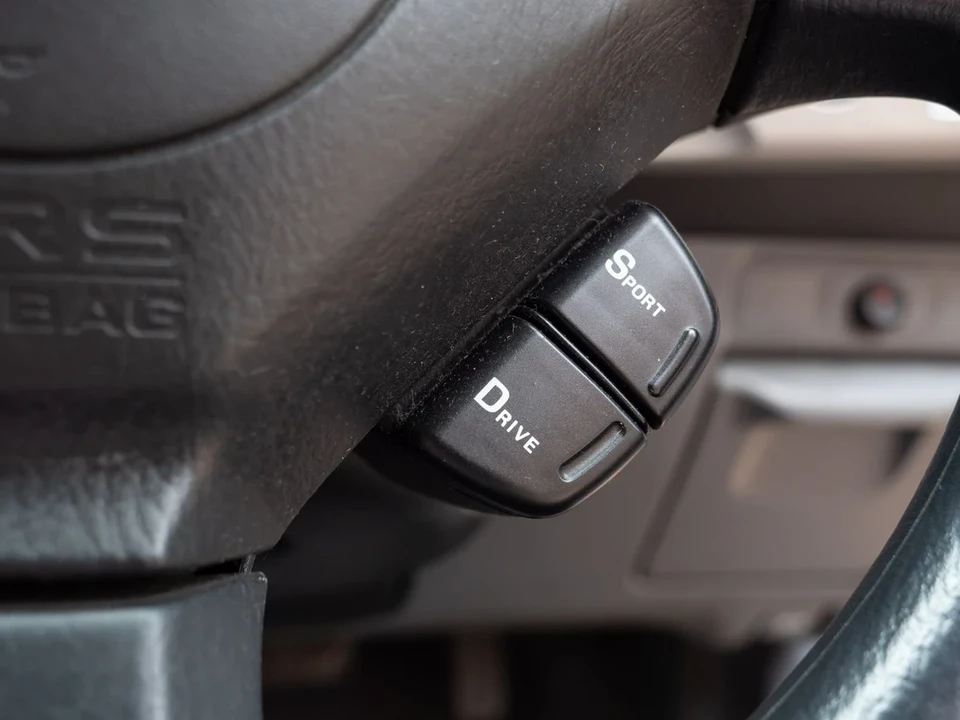 2002 Honda Insight 1st Gen - Image 25 of 31