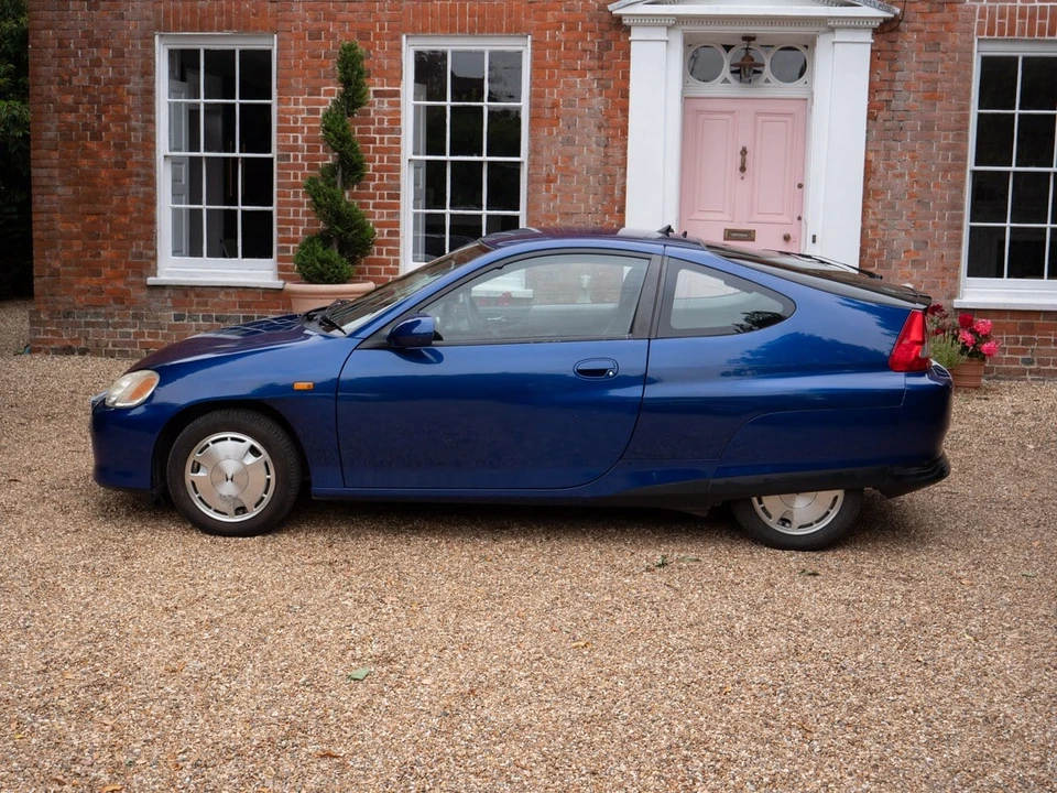 2002 Honda Insight 1st Gen - Image 8 of 31
