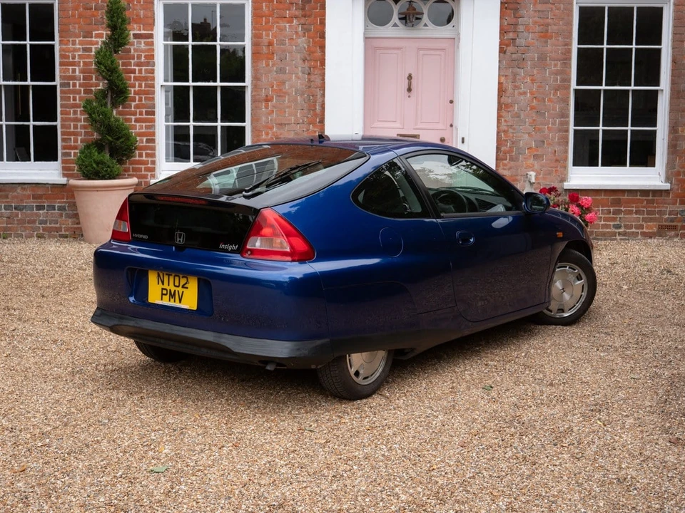 2002 Honda Insight 1st Gen - Image 15 of 31