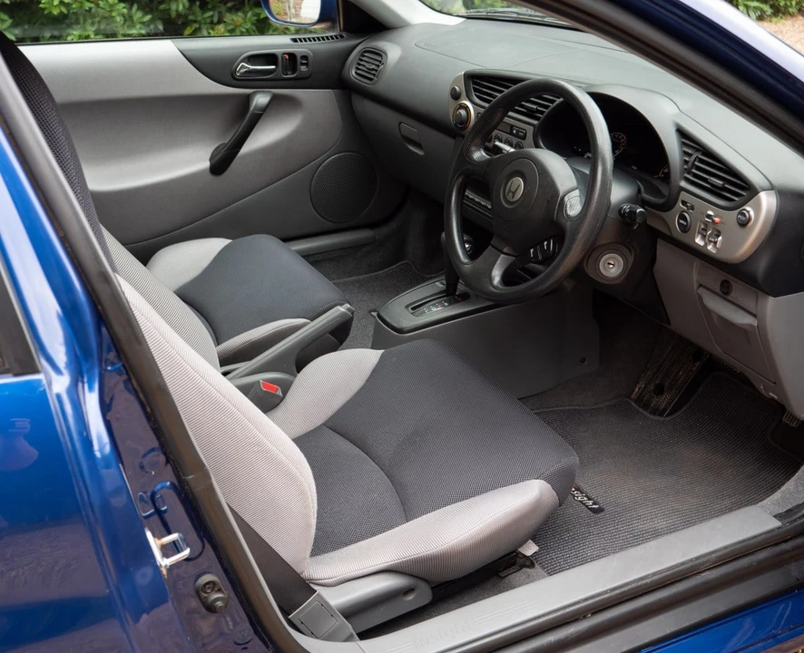 2002 Honda Insight 1st Gen - Image 3 of 31