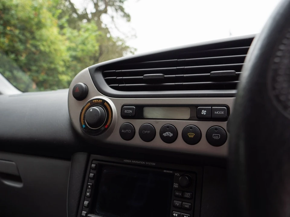 2002 Honda Insight 1st Gen - Image 24 of 31
