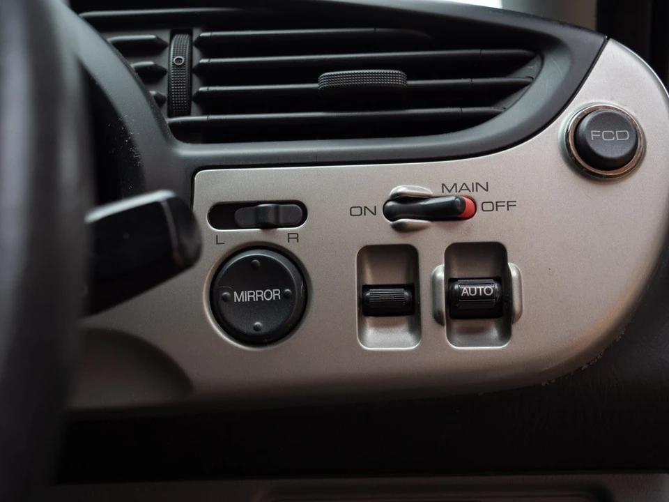 2002 Honda Insight 1st Gen - Image 28 of 31