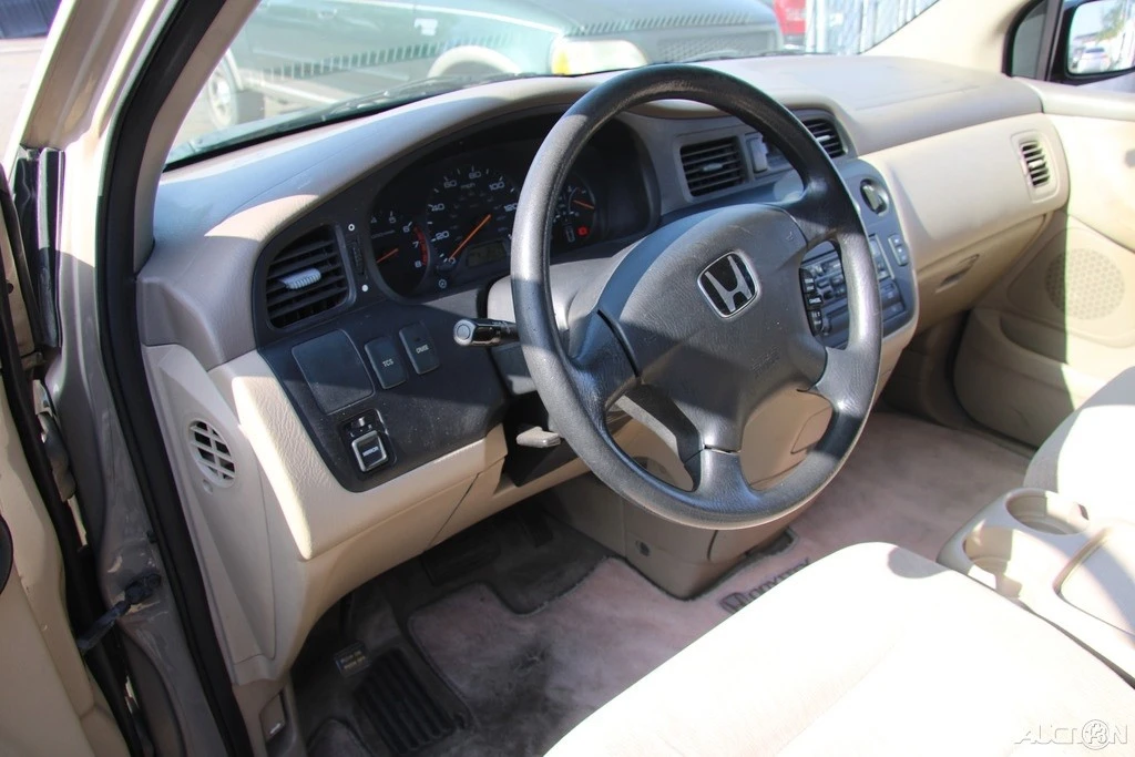 2002 Honda Odyssey - Image 13 of 21