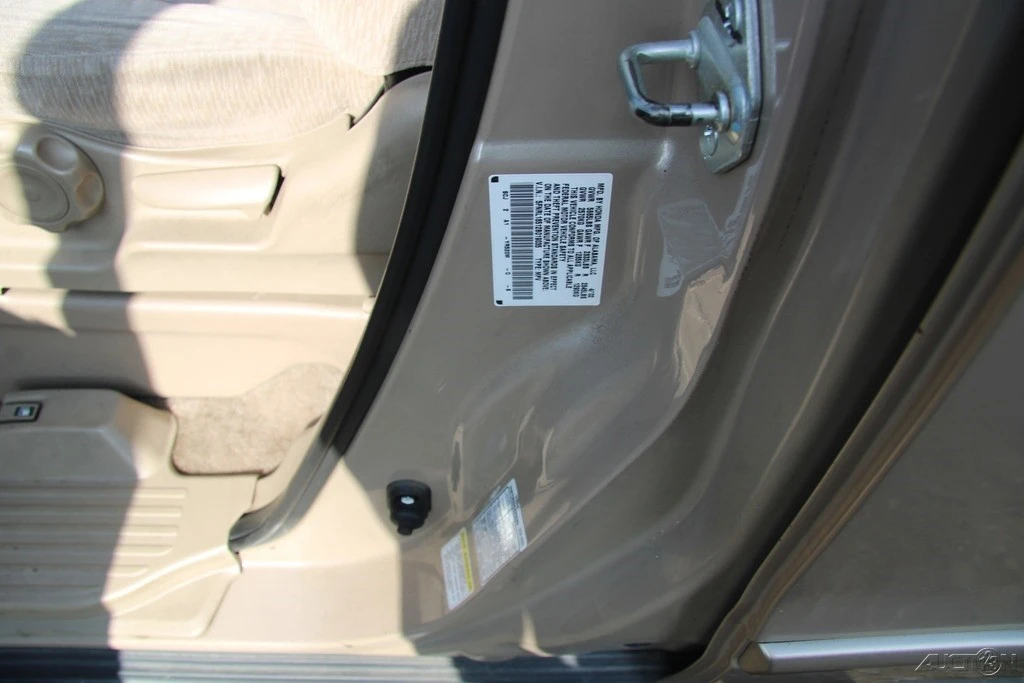 2002 Honda Odyssey - Image 10 of 21