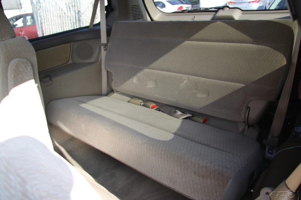 2002 Honda Odyssey - Image 17 of 21