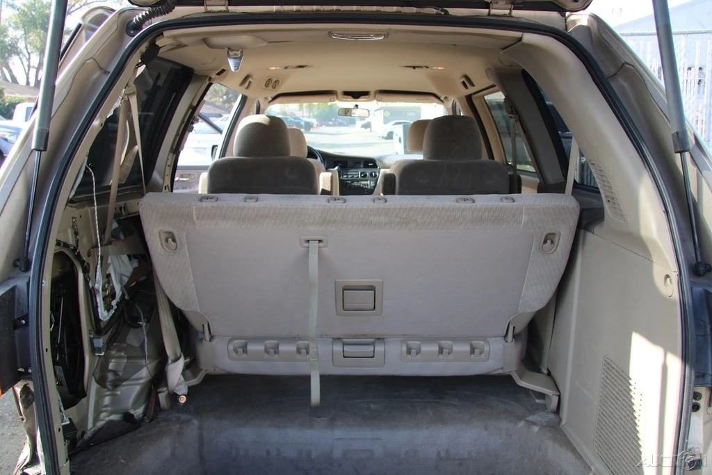 2002 Honda Odyssey - Image 19 of 21