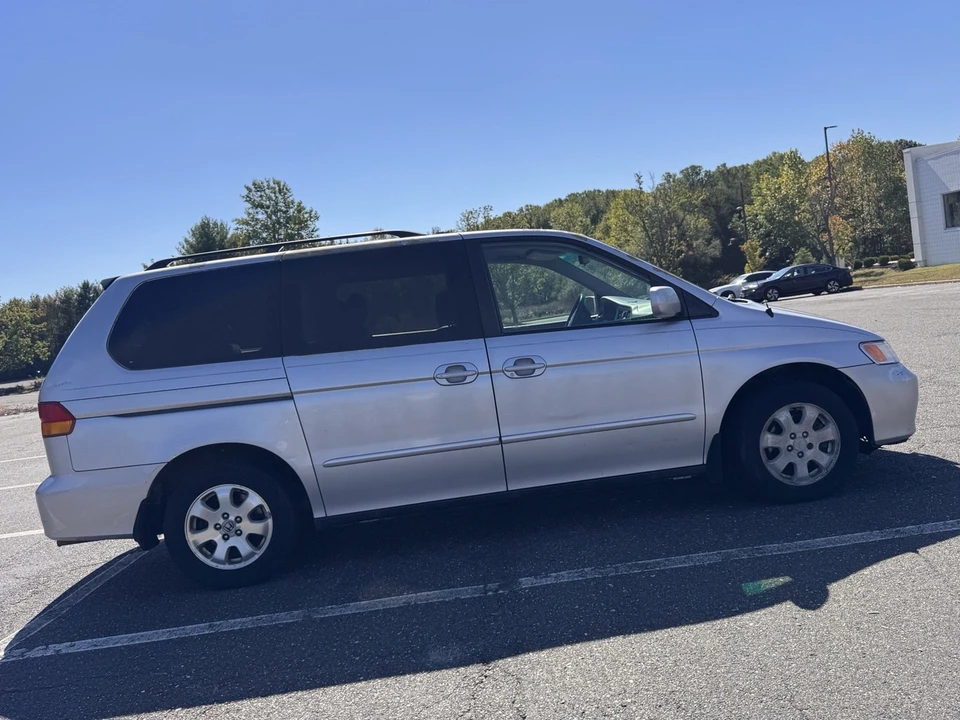 2002 Honda Odyssey - Image 14 of 21