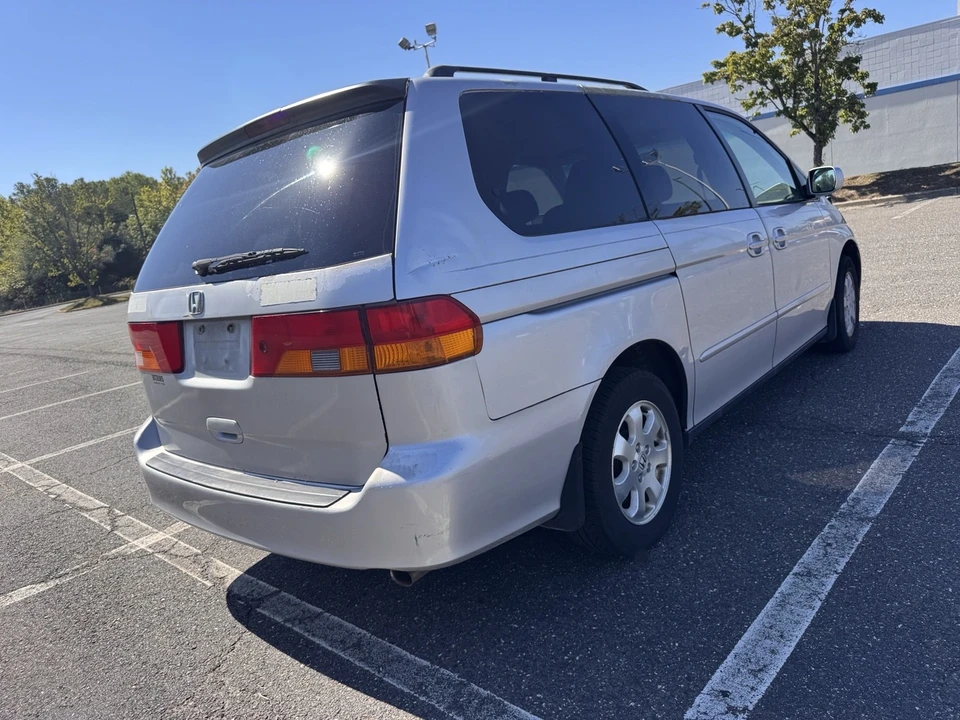 2002 Honda Odyssey - Image 11 of 21