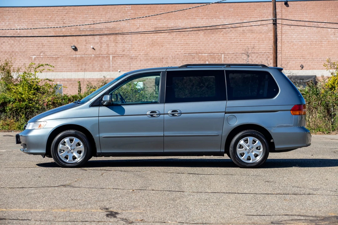 2002 Honda Odyssey - Image 16 of 31