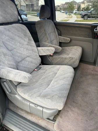 2002 Honda Odyssey - Image 11 of 17