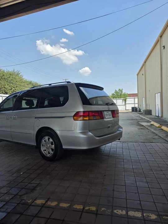 2002 Honda Odyssey - Image 11 of 18