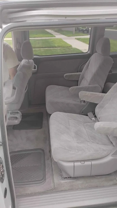 2002 Honda Odyssey - Image 3 of 5