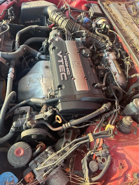 2002 Honda Prelude 5th Gen - Image 8 of 9