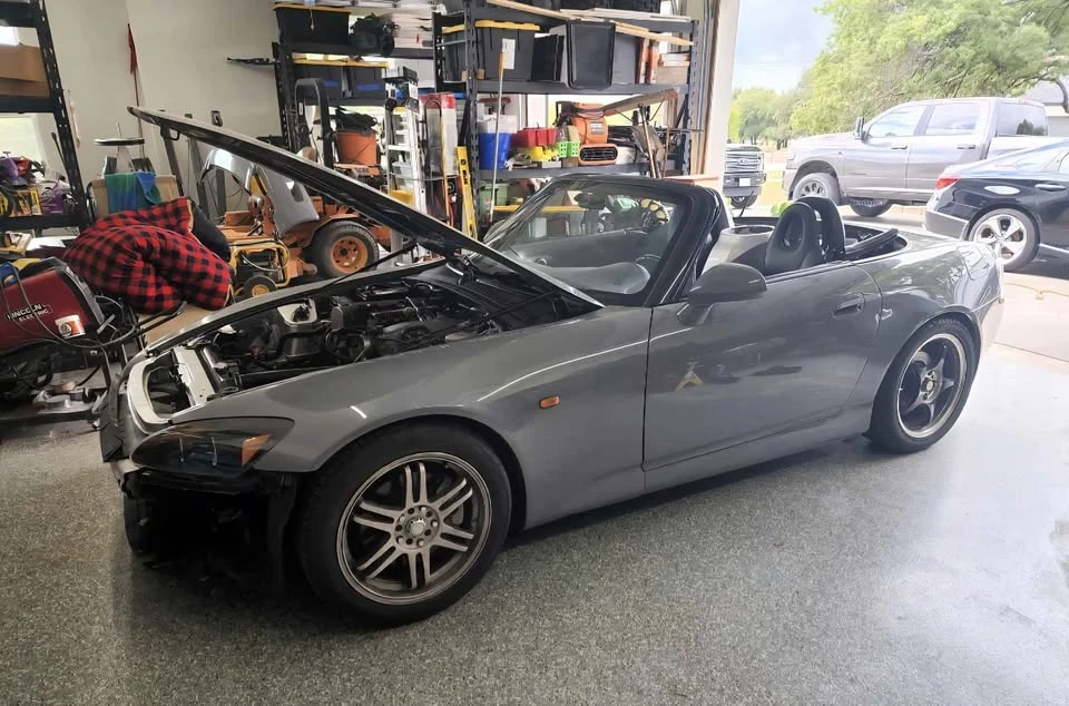 2002 Honda AP1 S2000 - Image 2 of 3