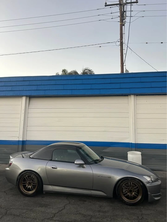 2002 Honda AP1 S2000 - Image 2 of 12