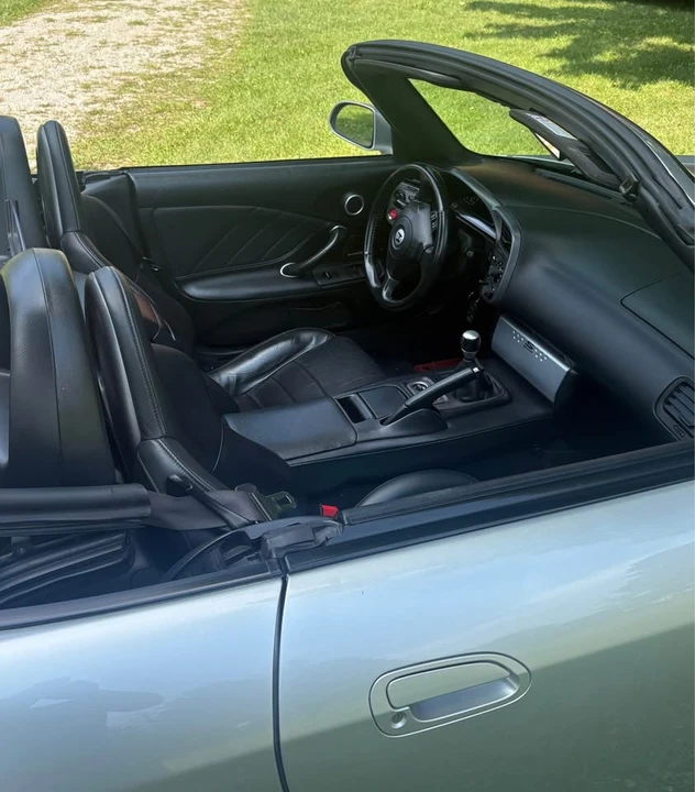 2002 Honda AP1 S2000 - Image 4 of 8