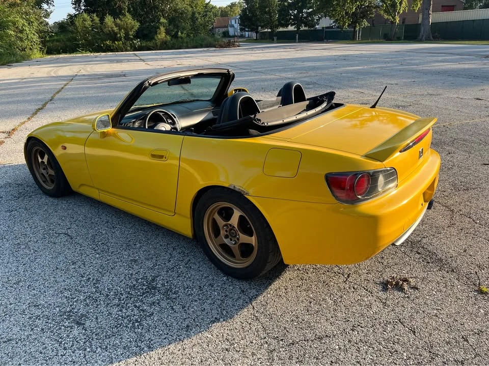 2002 Honda AP1 S2000 - Image 2 of 10
