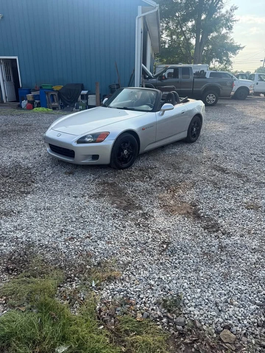2002 Honda AP1 S2000 - Image 2 of 10