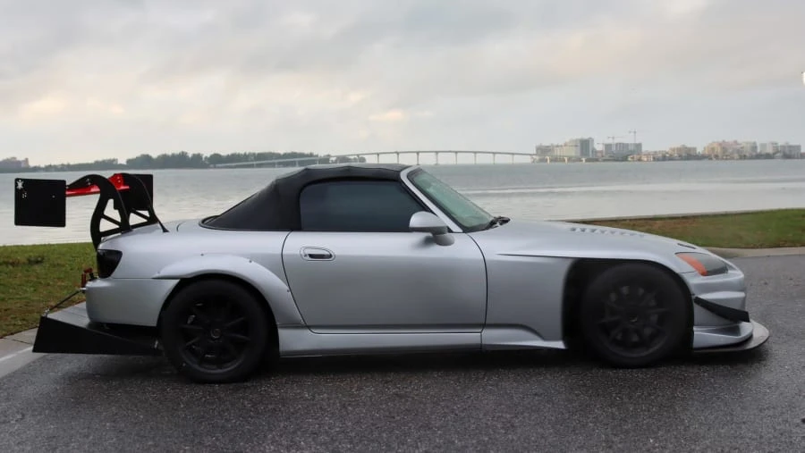 2002 Honda AP1 S2000 - Image 2 of 14