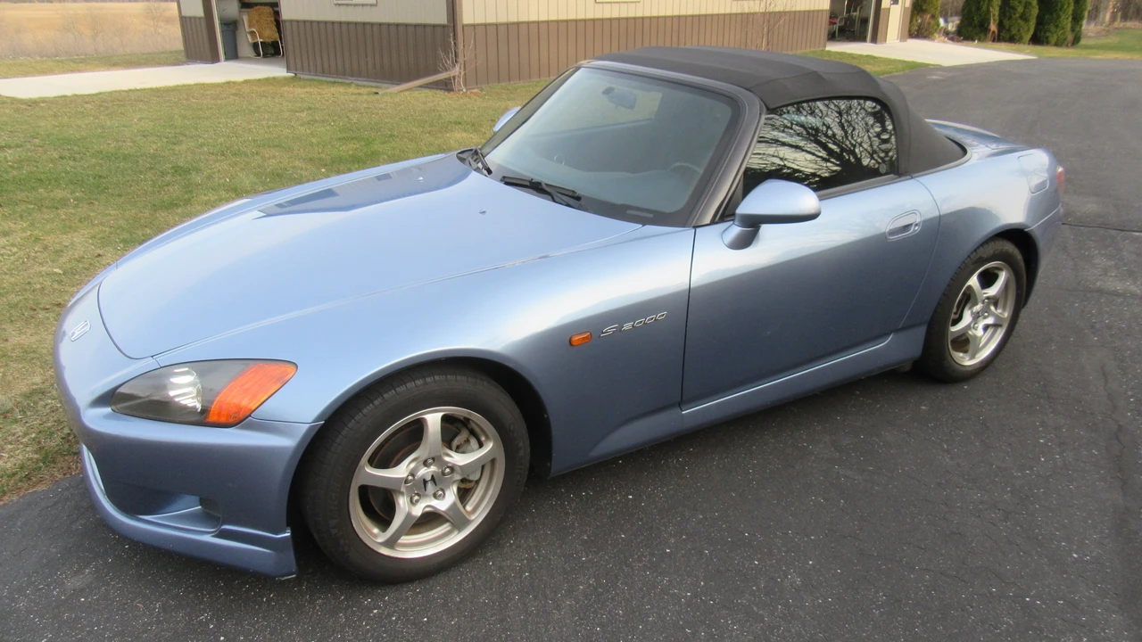 2002 Honda AP1 S2000 - Image 2 of 31