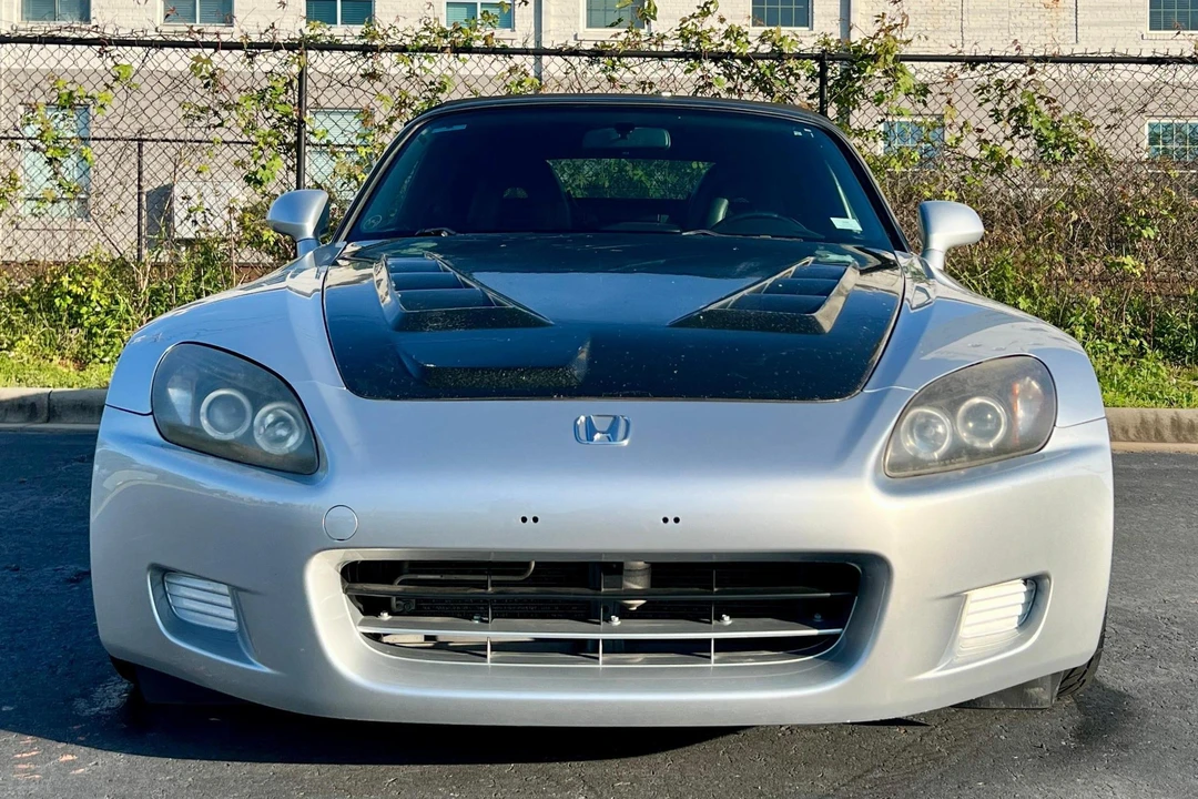 2002 Honda AP1 S2000 - Image 2 of 31