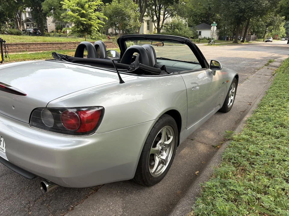 2002 Honda AP1 S2000 - Image 5 of 11