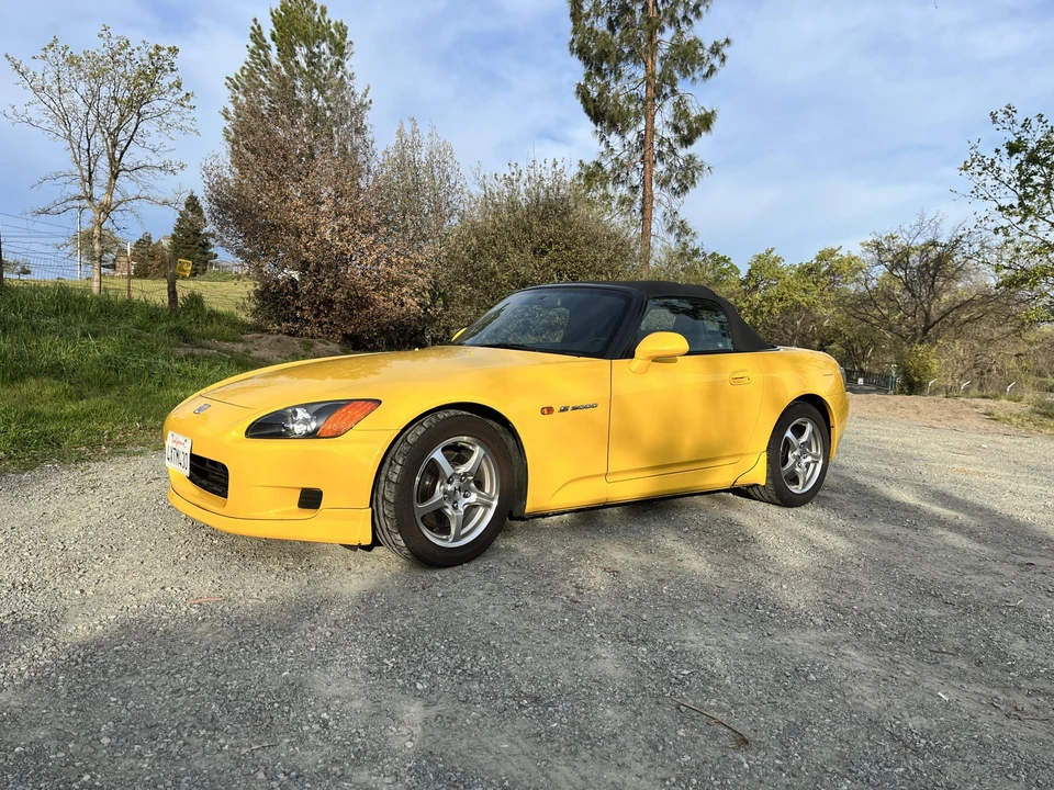 2002 Honda AP1 S2000 - Image 2 of 31