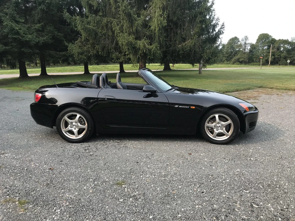 2002 Honda AP1 S2000 - Image 2 of 31