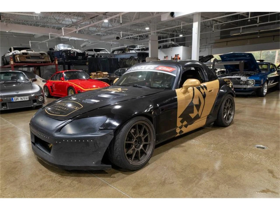 2002 Honda AP1 S2000 - Image 2 of 31