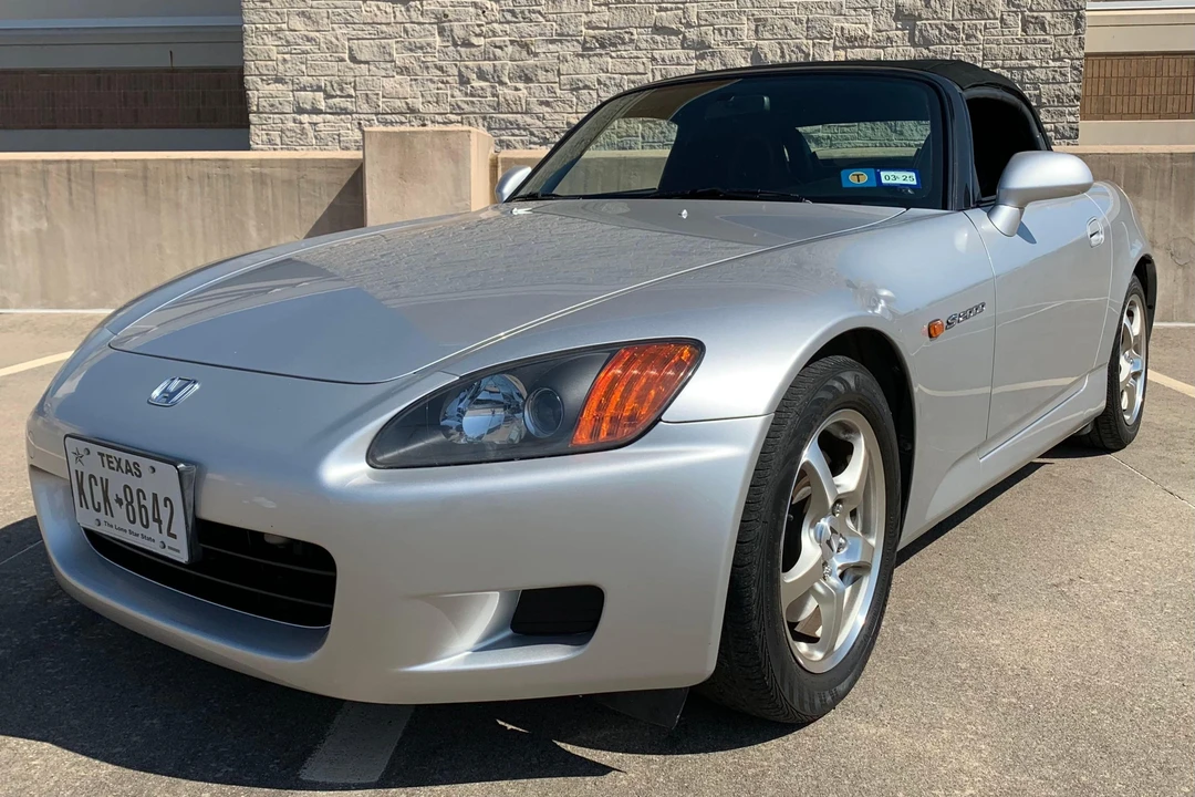 2002 Honda AP1 S2000 - Image 2 of 31