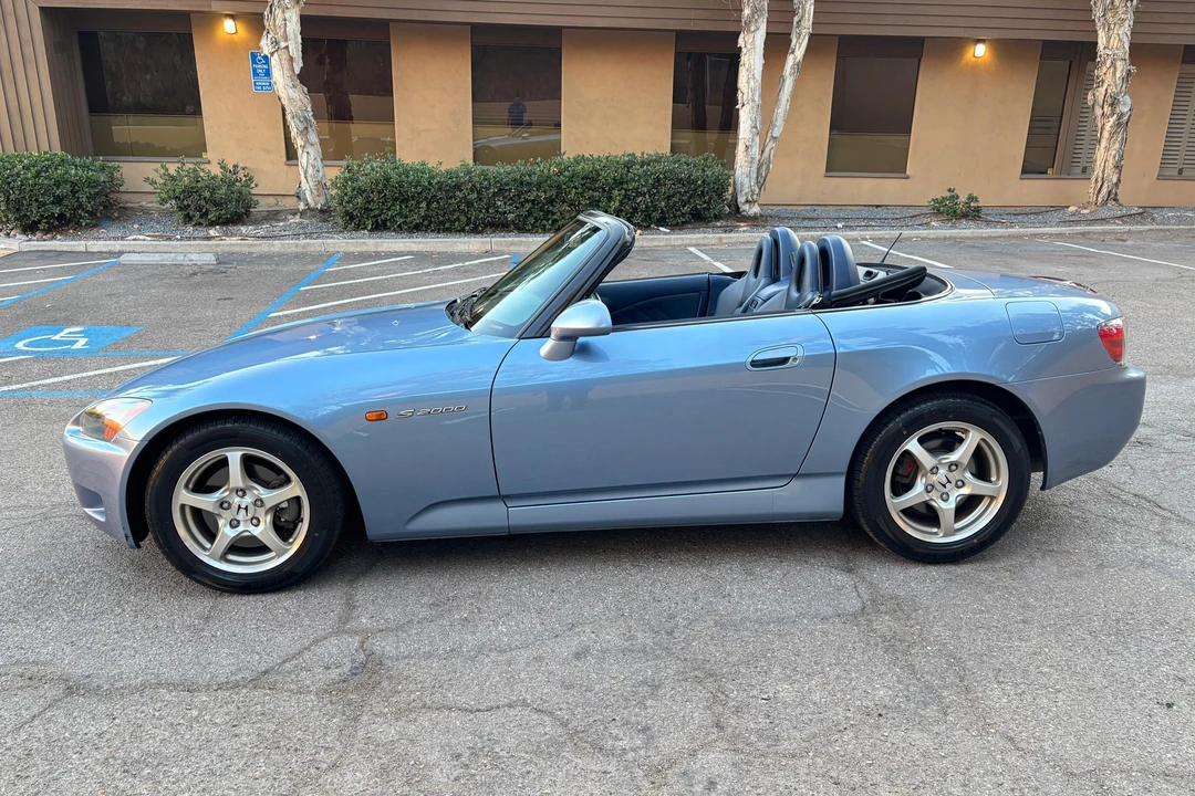 2002 Honda AP1 S2000 - Image 3 of 31