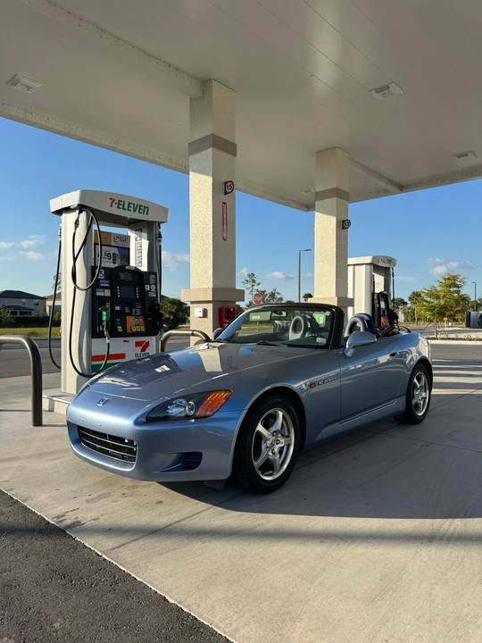 2002 Honda AP1 S2000 - Image 2 of 9