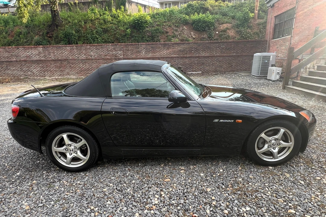 2002 Honda AP1 S2000 - Image 3 of 31