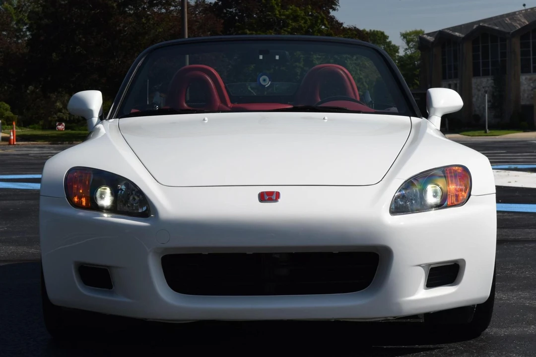 2002 Honda AP1 S2000 - Image 2 of 31