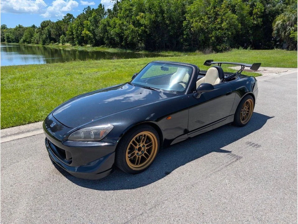 2002 Honda AP1 S2000 - Image 2 of 20