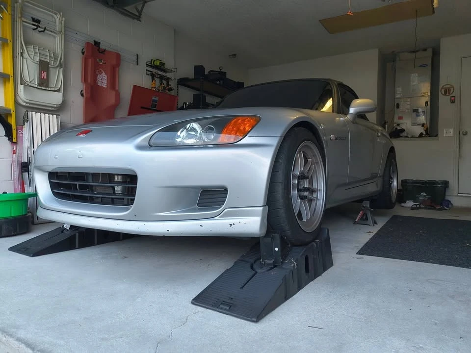 2002 Honda AP1 S2000 - Image 2 of 9