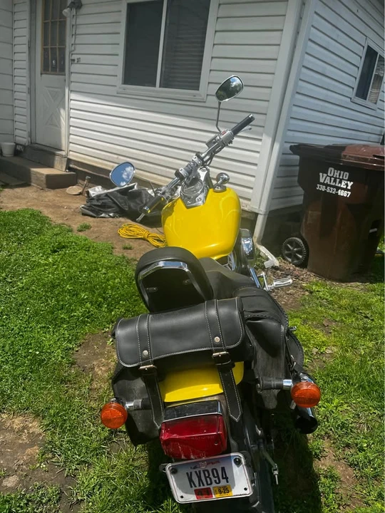 2002 Honda Motorcycles - Image 2 of 3