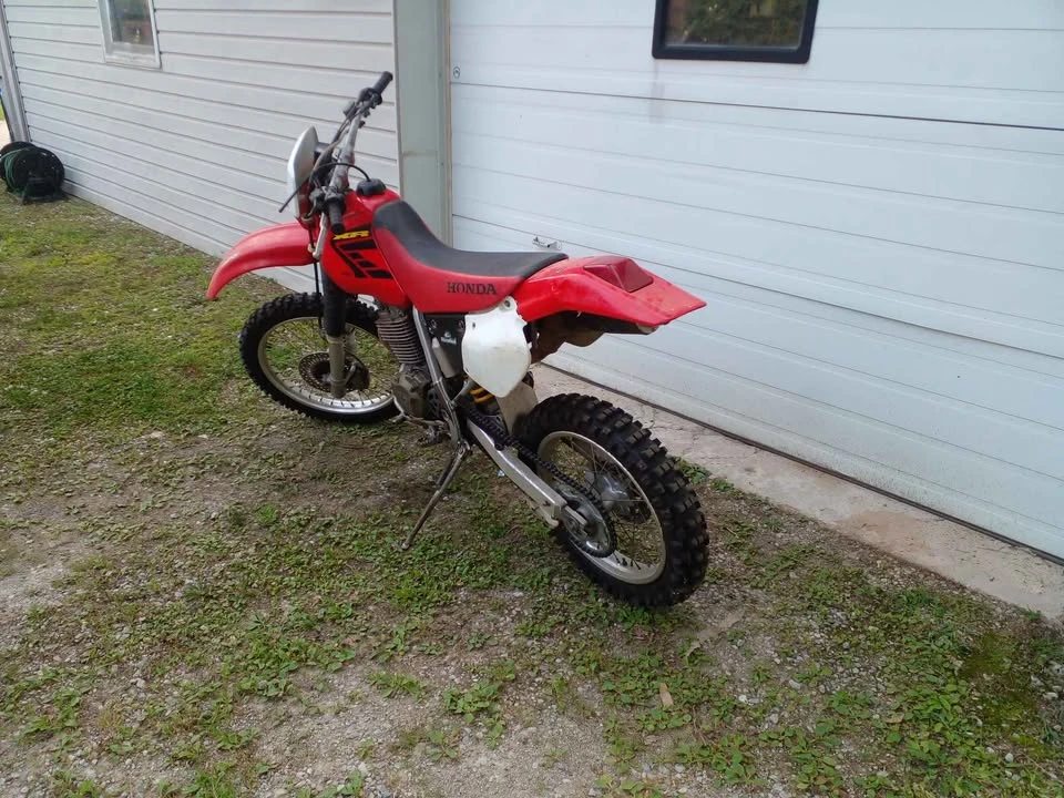 2002 Honda XR - Image 2 of 4