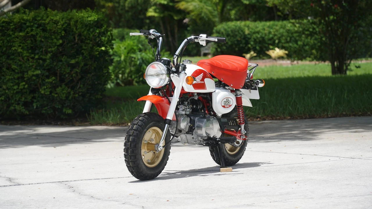 2002 Honda Motorcycles - Image 2 of 31