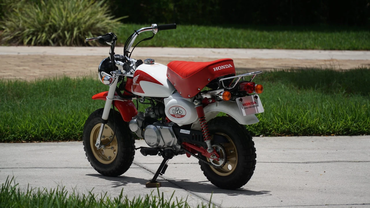 2002 Honda Motorcycles - Image 15 of 31
